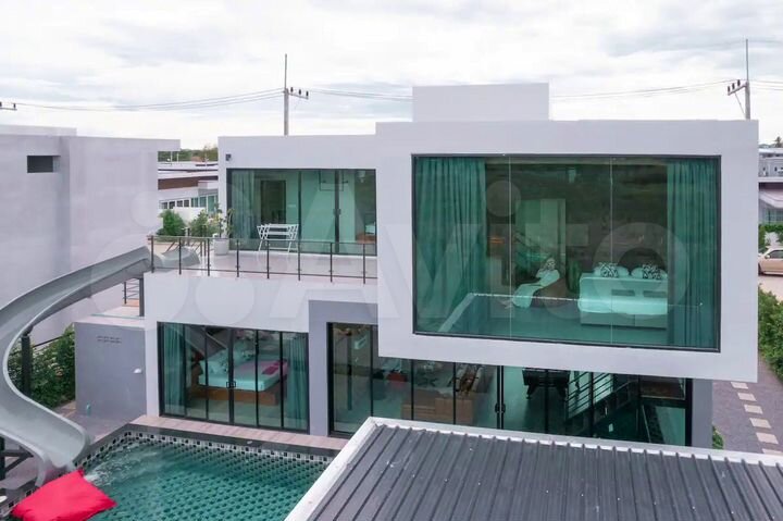 Коттедж 340 м² на участке 8 сот.