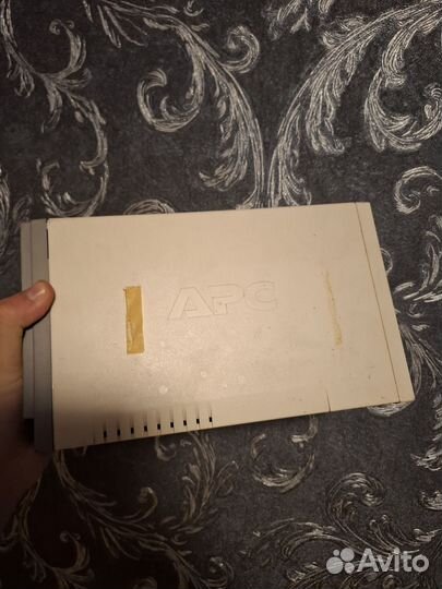 Источник бесперебойного питания apc back-upsBK350