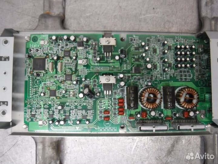 Усилитель акустической системы Mitsubishi Pajero