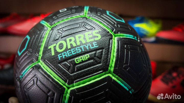 Футбольный мяч Torres Freestyle Grip