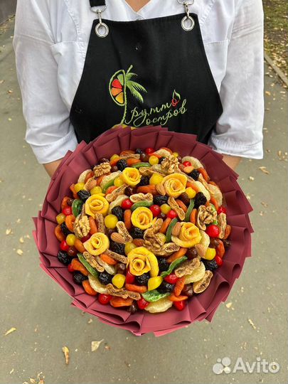 Букеты из сухофруктов и орехов