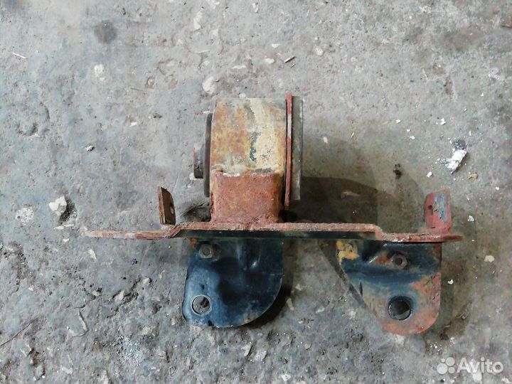 Подушка опора двигателя лифан солано 1