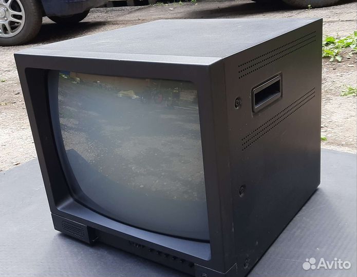 Монитор для видеонаблюдения