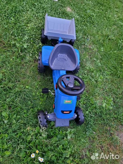 Синий трактор велосипед