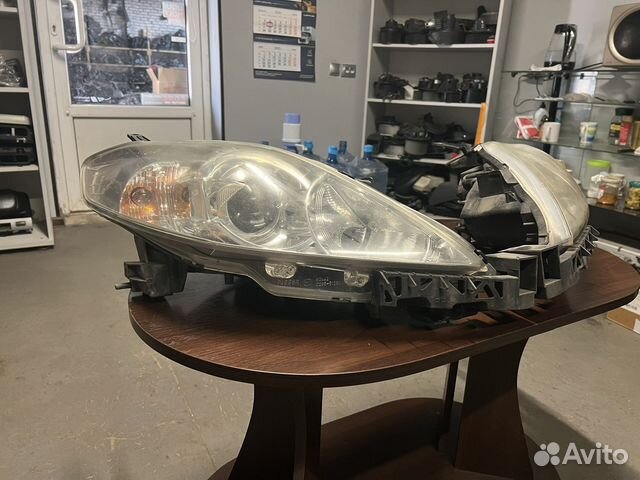 Mazda 5 Фары оригинал