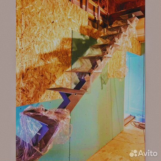 Металлокаркас лестницы