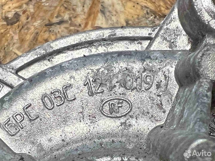 Помпа Volkswagen I (2007—2011) 03C 121 019 J