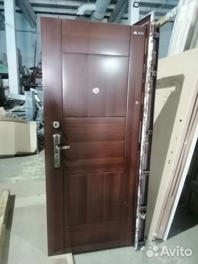 Дверь входная