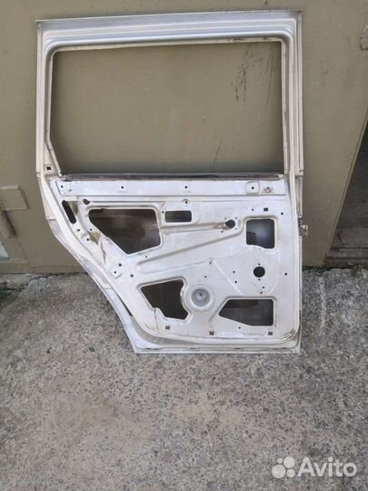 Дверь задняя левая ваз 21112