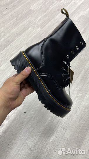 Ботинки Dr.Martens чёрные женские платформа