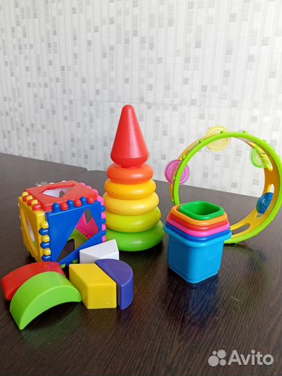 Развивающие игрушки