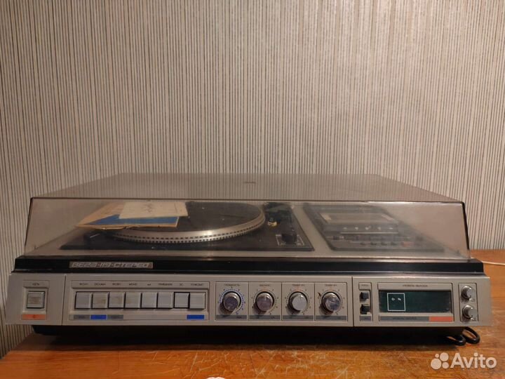 Проигрыватель винила Вега 119