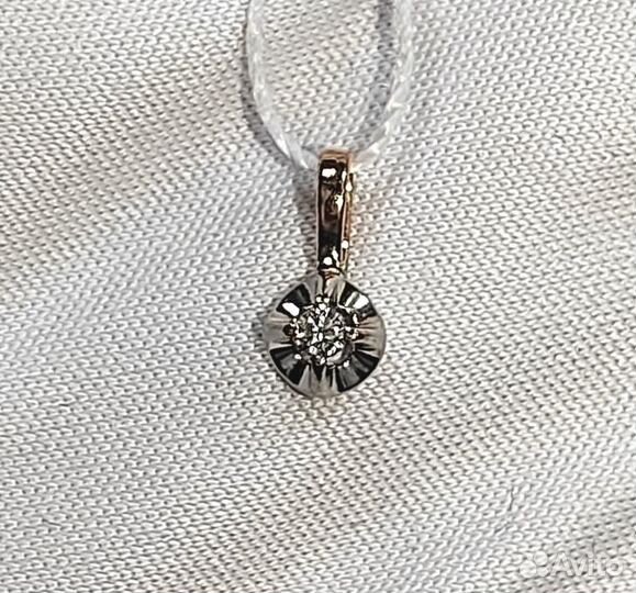 Золотая подвеска с бриллиантом