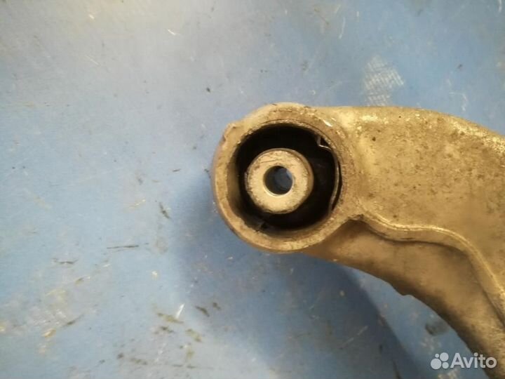 Рычаг задний H образный левый BMW 5-серия E60/E61