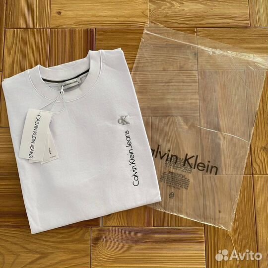 Calvin klein футболка белая мужская