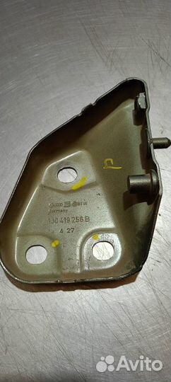 Кронштейн рулевой колонки 1J0419256B Skoda Octavia