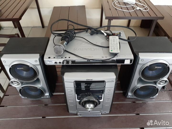 Музыкальный центр sony