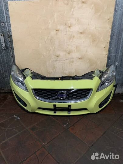 Срез морды Вольво C30 рестайлинг ксенон желтый