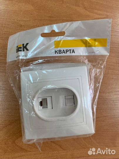 Компьютерная розетка IEK Кварта EKK10-K01-DM, 24 ш