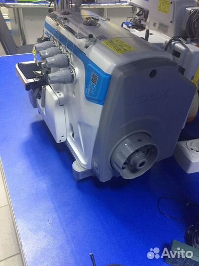 Оверлок Jack E4S-5-03/333 (комплект)