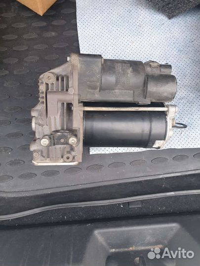 Компрессор пневмоподвески mercedes w221