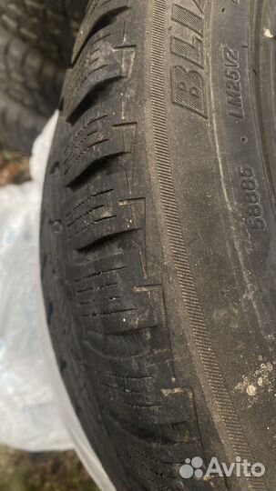 Bridgestone Blizzak LM-25 235/40 R18 95