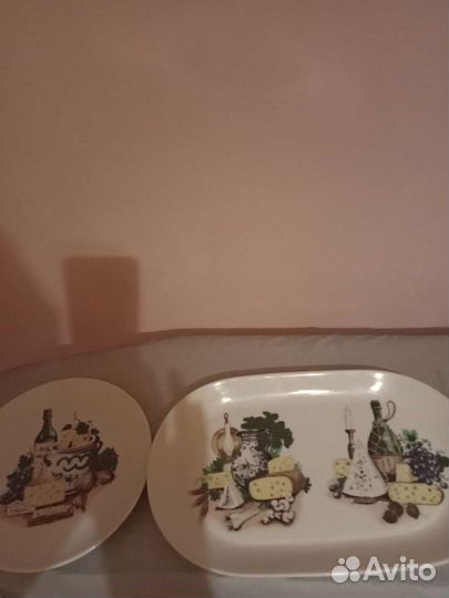 Поднос и 2 тарелки,фарфор гдр,винтаж70 -е годы