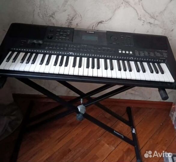 Синтезатор Yamaha PSR E 453