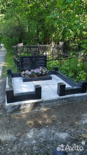 Мемориальные комплексы, памятники, ограды