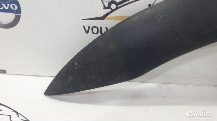 Накладка правого крыла Volvo XC70 Cross Country P2