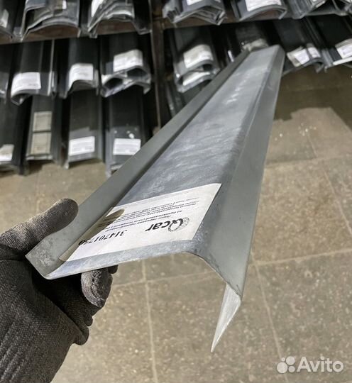 Порог передний Chrysler Voyager, Dodge Caravan 199