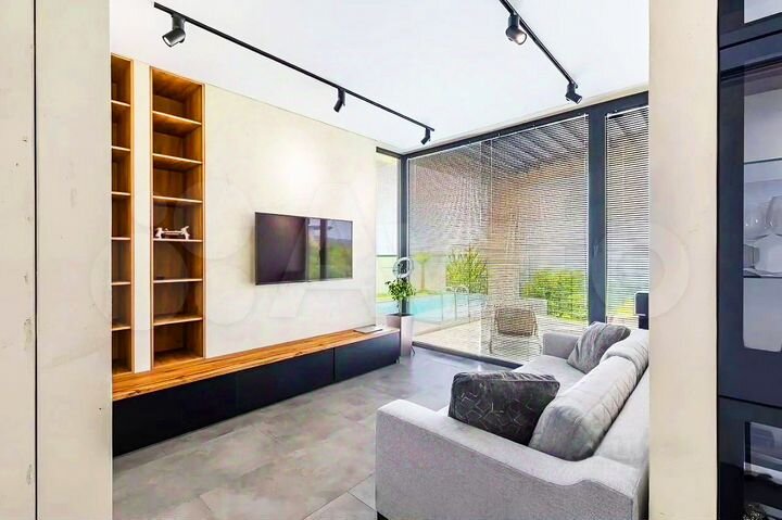 2-к. квартира, 72 м², 3/5 эт.