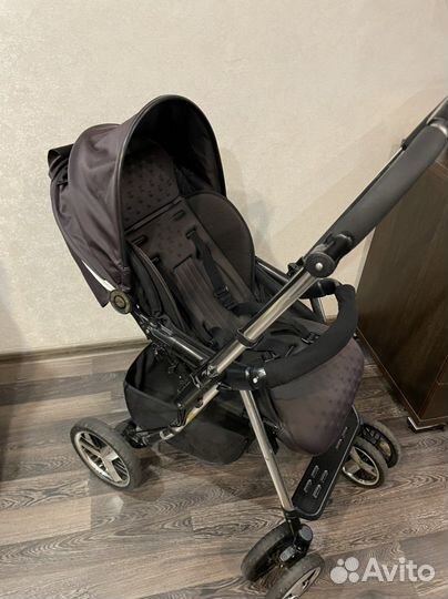 Прогулочная коляска Combi