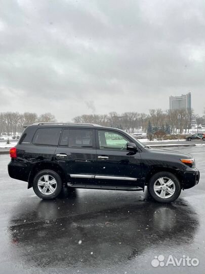 Автомобиль на запчасти Toyota Land Cruiser 200