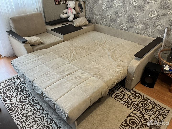 Угловой диван бу