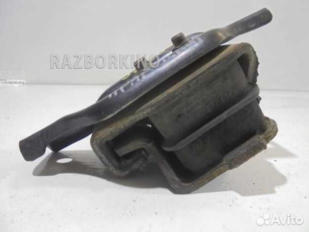 Подушка двигателя Субару