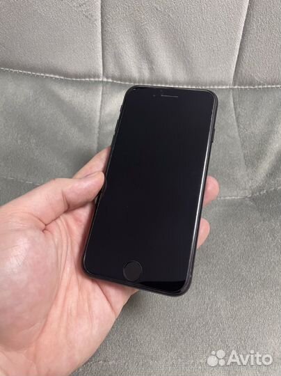 iPhone SE (2020), 64 ГБ