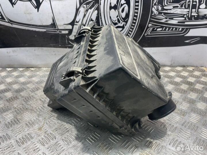 Корпус воздушного фильтра Ford Mondeo 5 2.0