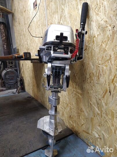 Лодочный мотор