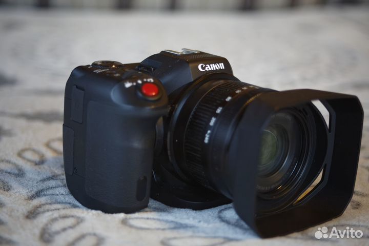 Видеокамера Canon XC10 + CFast 2.0 на 128Gb