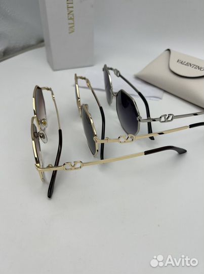 Очки valentino