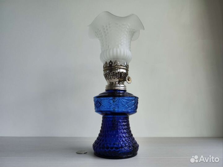 Антикварная керосиновая масляная лампа