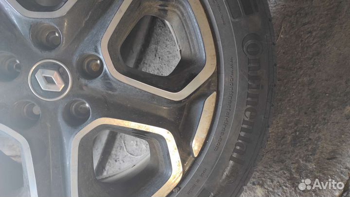 Continental ContiCrossContact LX2 215/60 R17