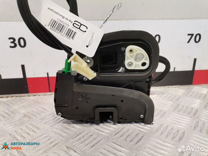 Замок двери передней правой Chevrolet Malibu