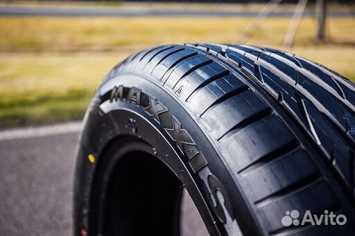 Maxxis Victra Sport VS5 225/40 R18 92Y