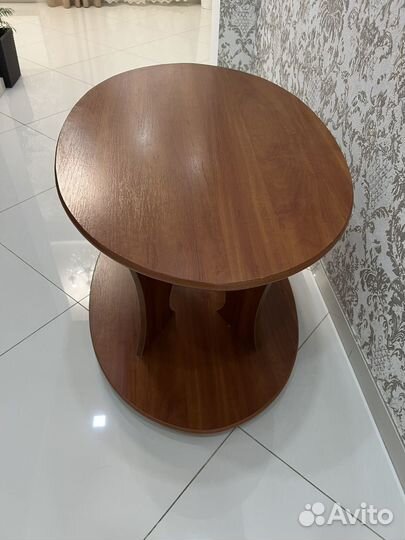 Журнальный столик