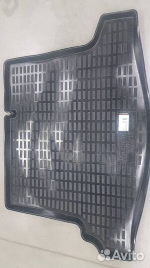 Коврики в багажник Toyota Land Cruiser 200 (15)