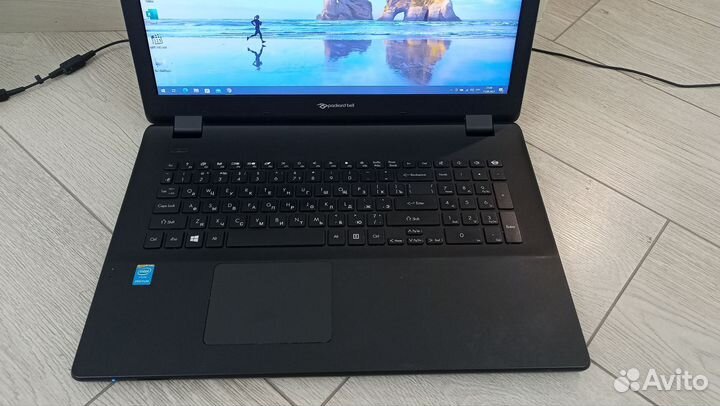 Acer 17.3 Intel Pentium 4ядра/8gb/256ssd