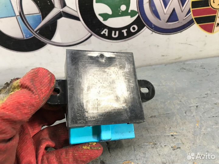 Блок управления топливным насосом Audi Q3 8U 1