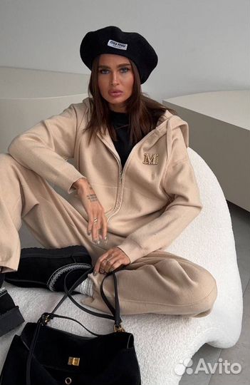 Костюм Max Mara